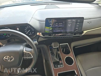2023 Toyota Sienna XLE 8-Passenger 120.5" WB - miniatura 11