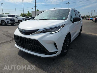 2023 Toyota Sienna XLE 8-Passenger