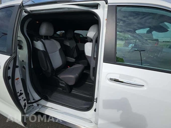 2023 Toyota Sienna XLE 8-Passenger - miniatura 17