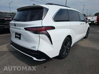 2023 Toyota Sienna XLE 8-Passenger - miniatura 3