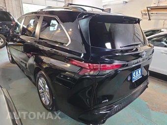 2023 Toyota Sienna XSE 7-Passenger 120.5" WB - miniatura 17