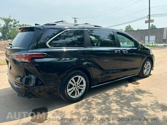 2023 Toyota Sienna XSE 7-Passenger 120.5" WB - miniatura 8