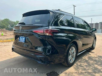 2023 Toyota Sienna XSE 7-Passenger 120.5" WB - miniatura 9