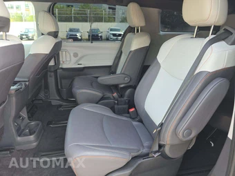 2023 Toyota Sienna XSE 7-Passenger 120.5" WB - miniatura 10