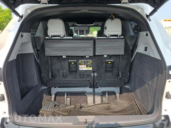 2023 Toyota Sienna XSE 7-Passenger 120.5" WB - miniatura 12