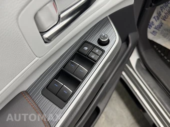 2023 Toyota Sienna XSE 7-Passenger 120.5" WB - miniatura 13
