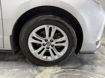 2023 Toyota Sienna XSE 7-Passenger 120.5" WB - miniatura 30