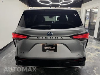 2023 Toyota Sienna XSE 7-Passenger 120.5" WB - miniatura 9