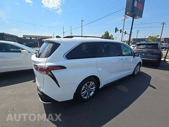 2023 Toyota Sienna XSE 7-Passenger 120.5" WB - miniatura 3