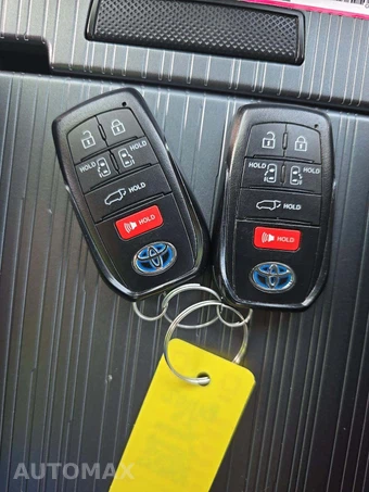 2023 Toyota Sienna XSE 7-Passenger 120.5" WB - miniatura 8