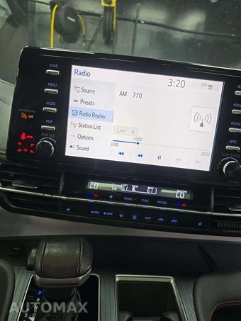 2023 Toyota Sienna XSE 7-Passenger 120.5" WB - miniatura 10