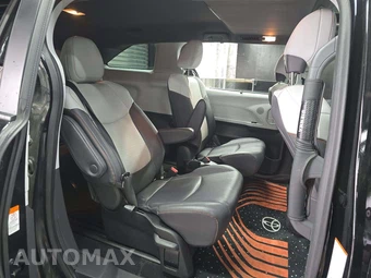 2023 Toyota Sienna XSE 7-Passenger 120.5" WB - miniatura 17