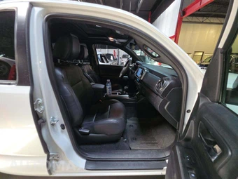 2023 Toyota Tacoma Limited Crew Cab Medium Bed - miniatura 18