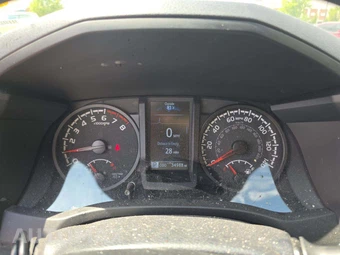 2023 Toyota Tacoma SR Crew Cab Medium Bed - miniatura 9