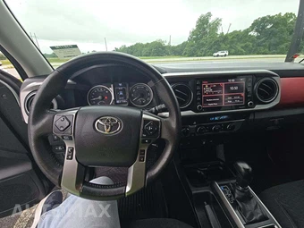 2023 Toyota Tacoma SR5 Crew Cab Long Bed - miniatura 10