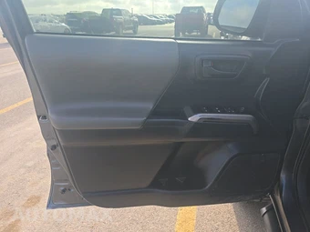2023 Toyota Tacoma SR5 Crew Cab Medium Bed - miniatura 9