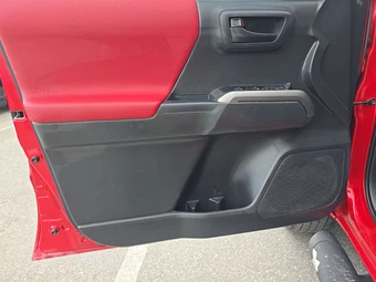 2023 Toyota Tacoma SR5 Crew Cab Medium Bed - miniatura 9