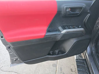2023 Toyota Tacoma SR5 Crew Cab Medium Bed - miniatura 9