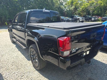 2023 Toyota Tacoma SR5 Crew Cab Medium Bed - miniatura 2