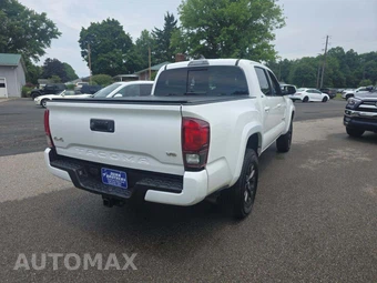 2023 Toyota Tacoma SR5 Crew Cab Medium Bed - miniatura 3