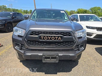 2023 Toyota Tacoma Trail Edition Crew Cab Medium Bed - miniatura 2