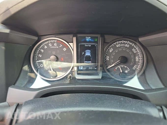 2023 Toyota Tacoma TRD Off-Road Crew Cab Medium Bed - miniatura 9