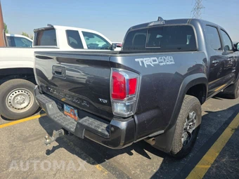 2023 Toyota Tacoma TRD Off-Road Crew Cab Medium Bed - miniatura 4