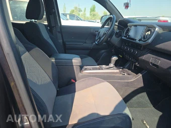 2023 Toyota Tacoma TRD Off-Road Crew Cab Medium Bed - miniatura 8