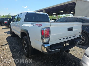 2023 Toyota Tacoma TRD Off-Road Crew Cab Medium Bed - miniatura 6
