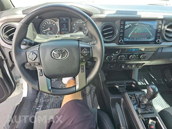 2023 Toyota Tacoma TRD Sport Crew Cab Long Bed - miniatura 10