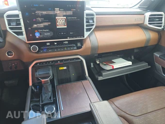 2023 Toyota Tundra 1794 Edition Crew Cab Short Bed - miniatura 11