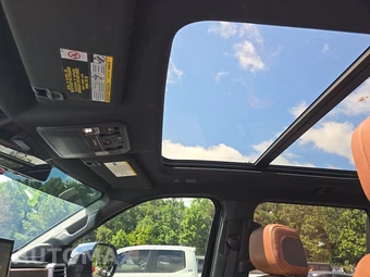2023 Toyota Tundra 1794 Edition Crew Cab Short Bed - miniatura 17