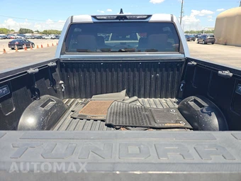 2023 Toyota Tundra 1794 Edition Crew Cab Short Bed - miniatura 16