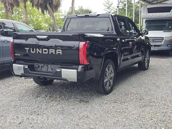 2023 Toyota Tundra Hybrid Capstone Crew Cab Short Bed - miniatura 3