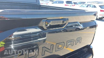 2023 Toyota Tundra Hybrid Platinum Crew Cab Short Bed - miniatura 23