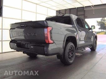 2023 Toyota Tundra Hybrid TRD Pro Crew Cab Short Bed - miniatura 4