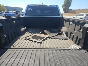 2023 Toyota Tundra Limited Crew Cab Short Bed - miniatura 16