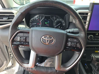 2023 Toyota Tundra Limited Crew Cab Short Bed - miniatura 10