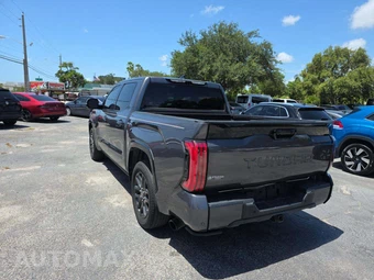 2023 Toyota Tundra Platinum Crew Cab Short Bed - miniatura 2