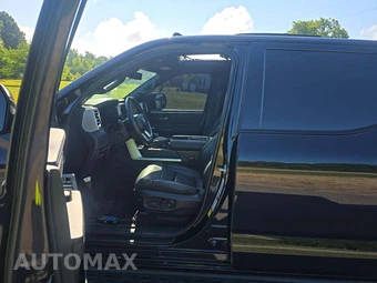 2023 Toyota Tundra Platinum Crew Cab Short Bed - miniatura 3