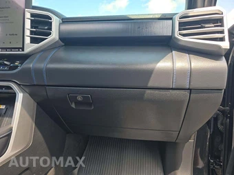 2023 Toyota Tundra Platinum Crew Cab Short Bed - miniatura 16