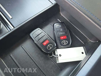 2023 Toyota Tundra Platinum Crew Cab Short Bed - miniatura 5