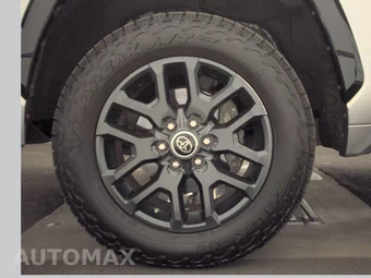 2023 Toyota Tundra Platinum Crew Cab Short Bed - miniatura 9