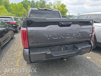 2023 Toyota Tundra Platinum Crew Cab Short Bed - miniatura 5