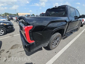 2023 Toyota Tundra Platinum Crew Cab Short Bed - miniatura 4
