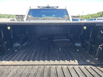 2023 Toyota Tundra Platinum Crew Cab Short Bed - miniatura 16