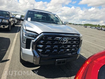 2023 Toyota Tundra Platinum Crew Cab Short Bed - miniatura 2
