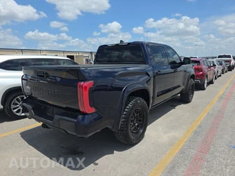 2023 Toyota Tundra Platinum Crew Cab Short Bed - miniatura 4