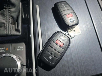2023 Toyota Tundra Platinum Crew Cab Short Bed - miniatura 8