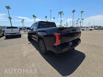 2023 Toyota Tundra Platinum Crew Cab Short Bed - miniatura 2